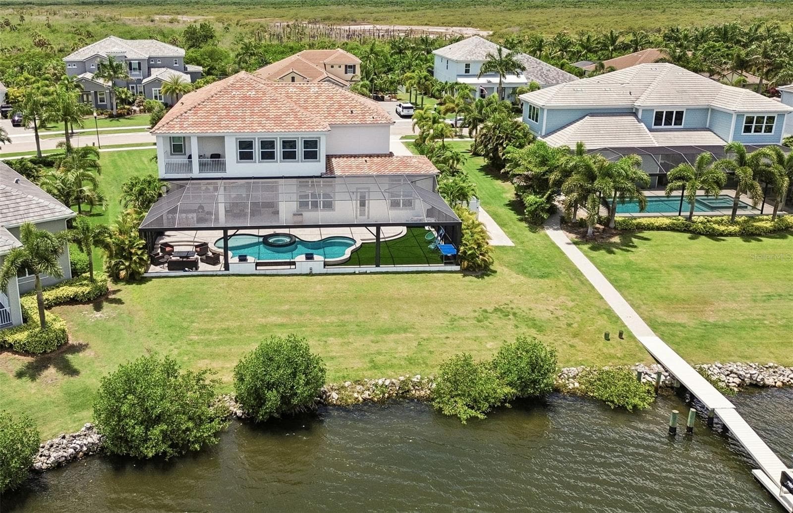 Single Family Residence at 823 MANNS HARBOR DR, APOLLO BEACH, photo 4 of 57