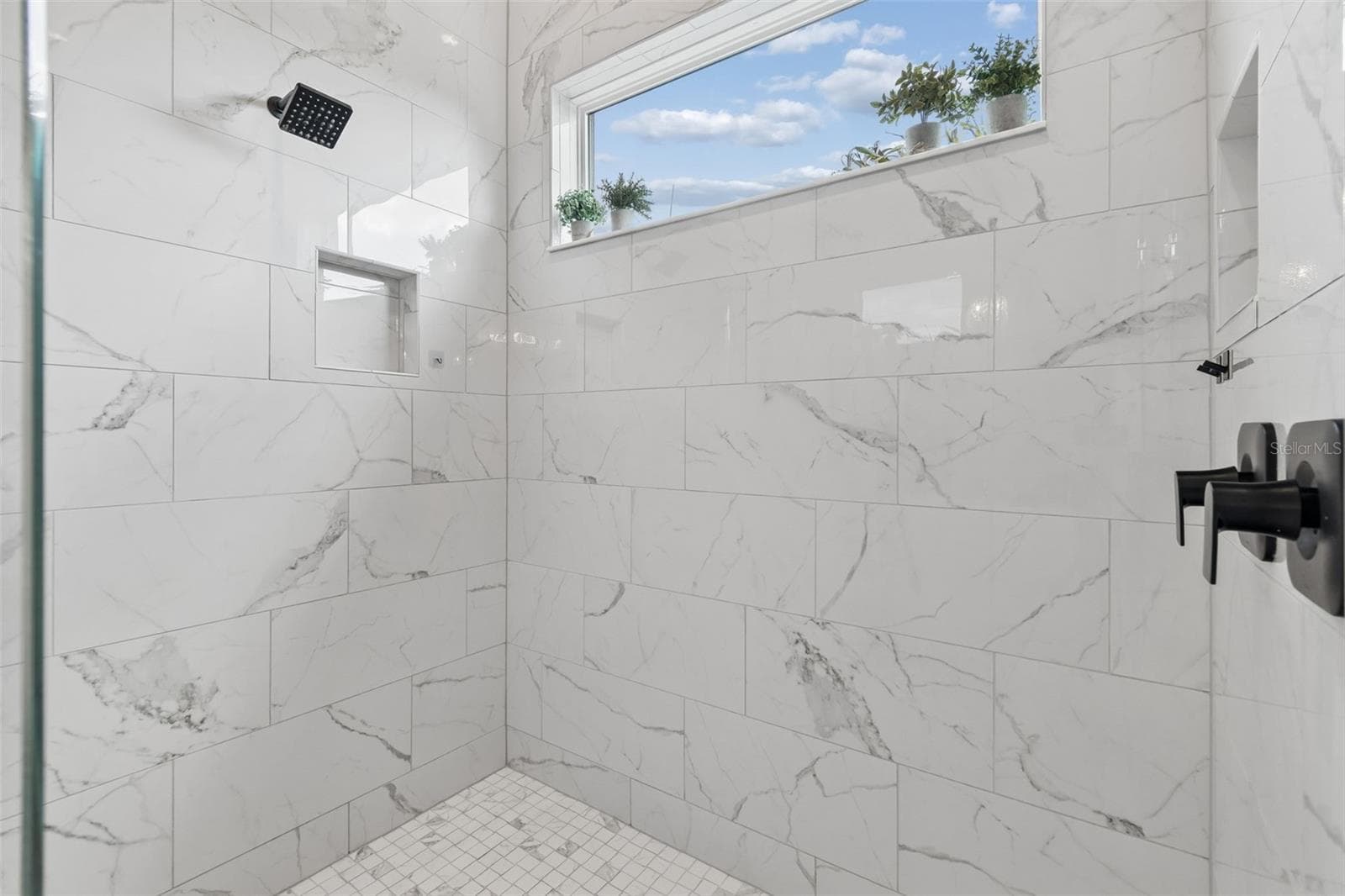 Single Family Residence at 823 MANNS HARBOR DR, APOLLO BEACH, photo 21 of 57