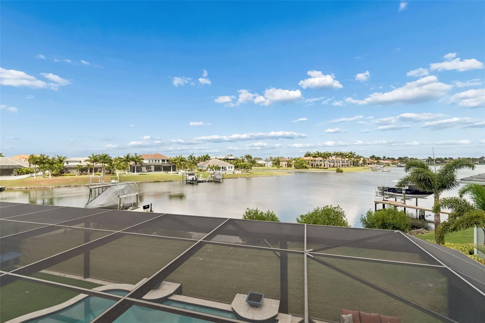 Single Family Residence at 823 MANNS HARBOR DR, APOLLO BEACH, photo 33 of 57