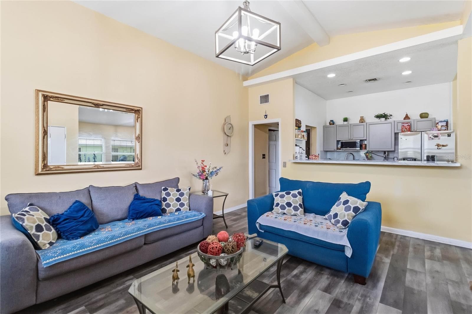 Single Family Residence at 841 WOODEN BLVD, ORLANDO, photo 4 of 14