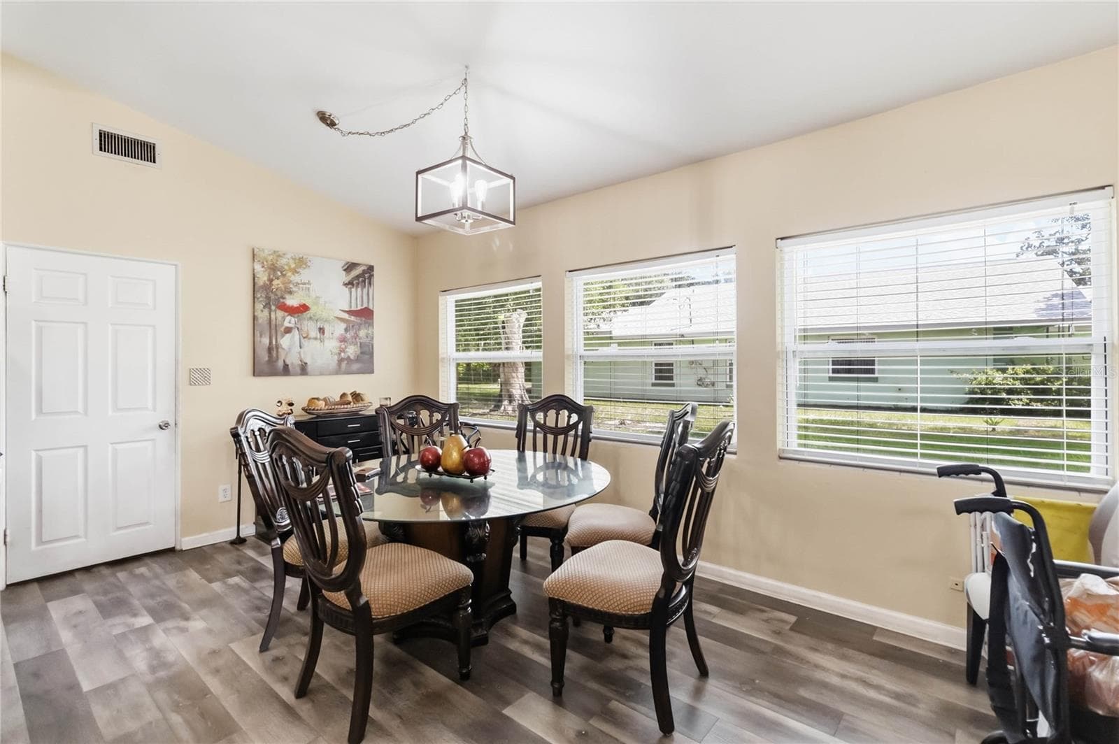 Single Family Residence at 841 WOODEN BLVD, ORLANDO, photo 5 of 14