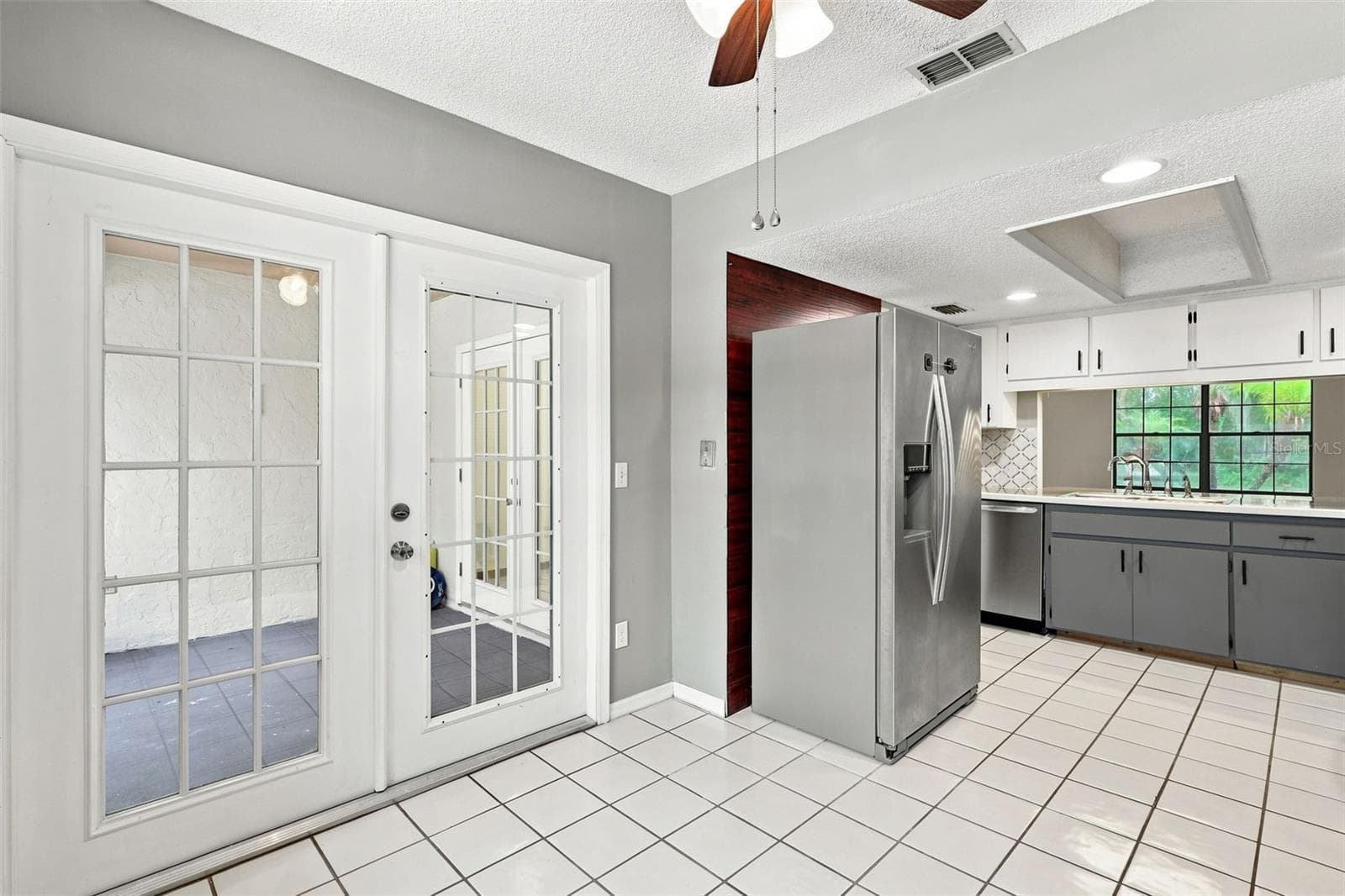 Single Family Residence at 226 COUNCIL BLUFFS DR, DELTONA, photo 8 of 44