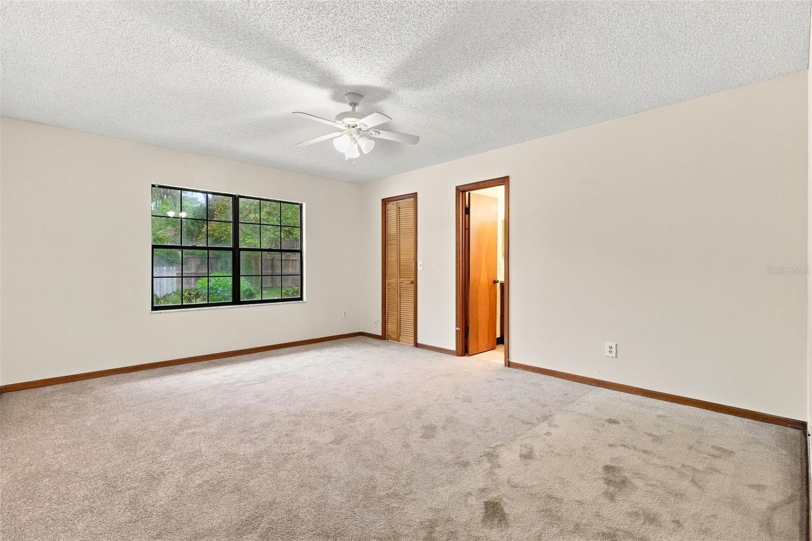Master Suite - 226 COUNCIL BLUFFS DR, DELTONA