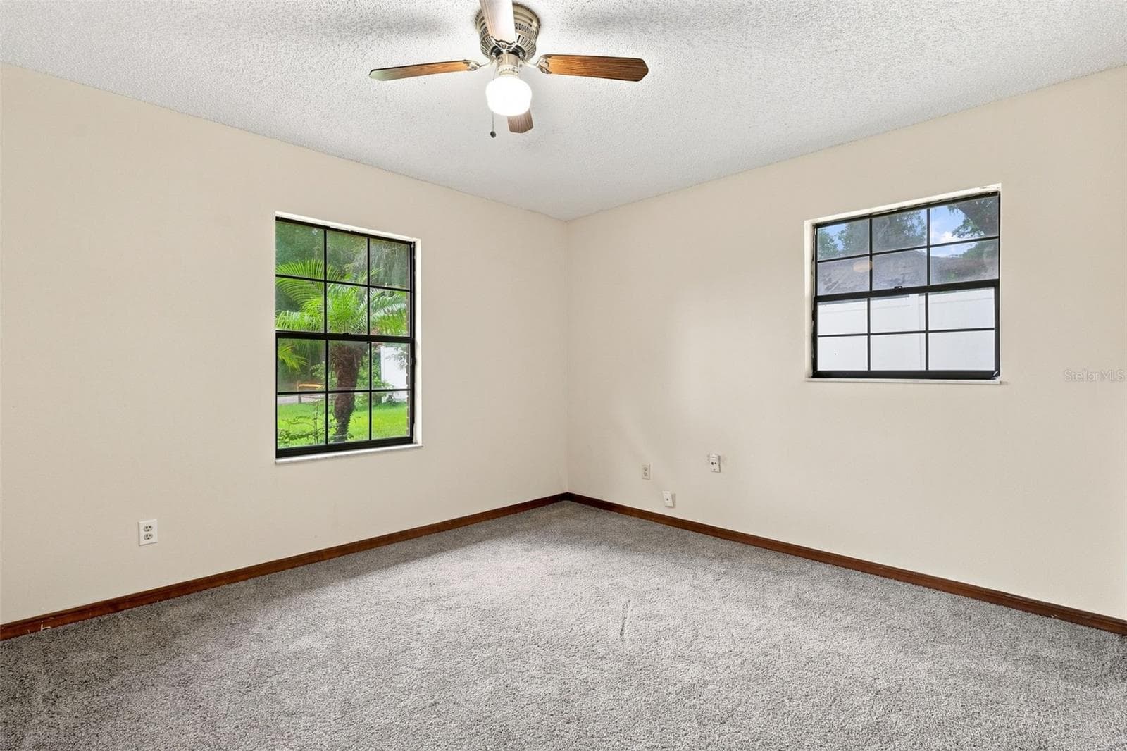 Single Family Residence at 226 COUNCIL BLUFFS DR, DELTONA, photo 27 of 44