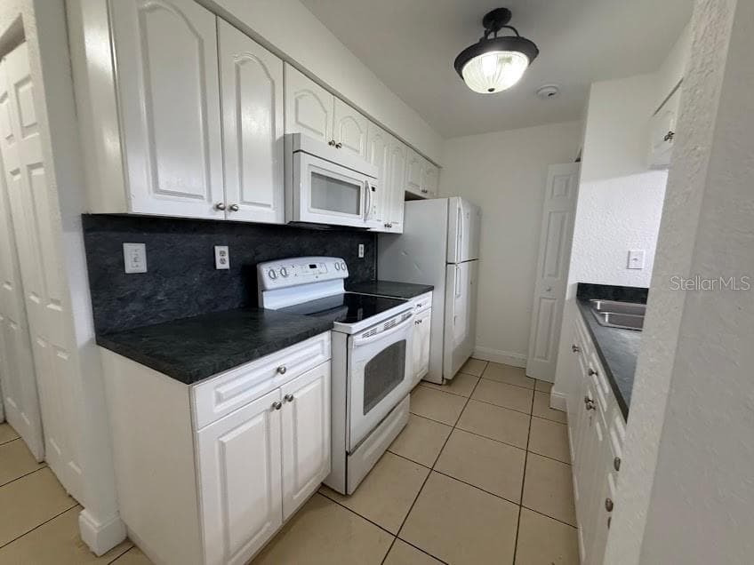 Condominium at 2718 RIO GRANDE TRL #2718, KISSIMMEE, photo 2 of 11