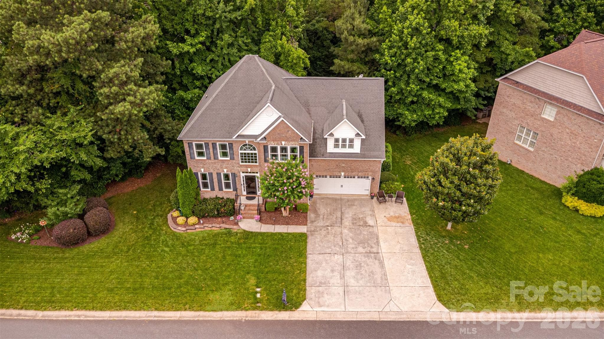 Single Family Residence at 112 Millwood Drive, Fort Mill, photo 11 of 45