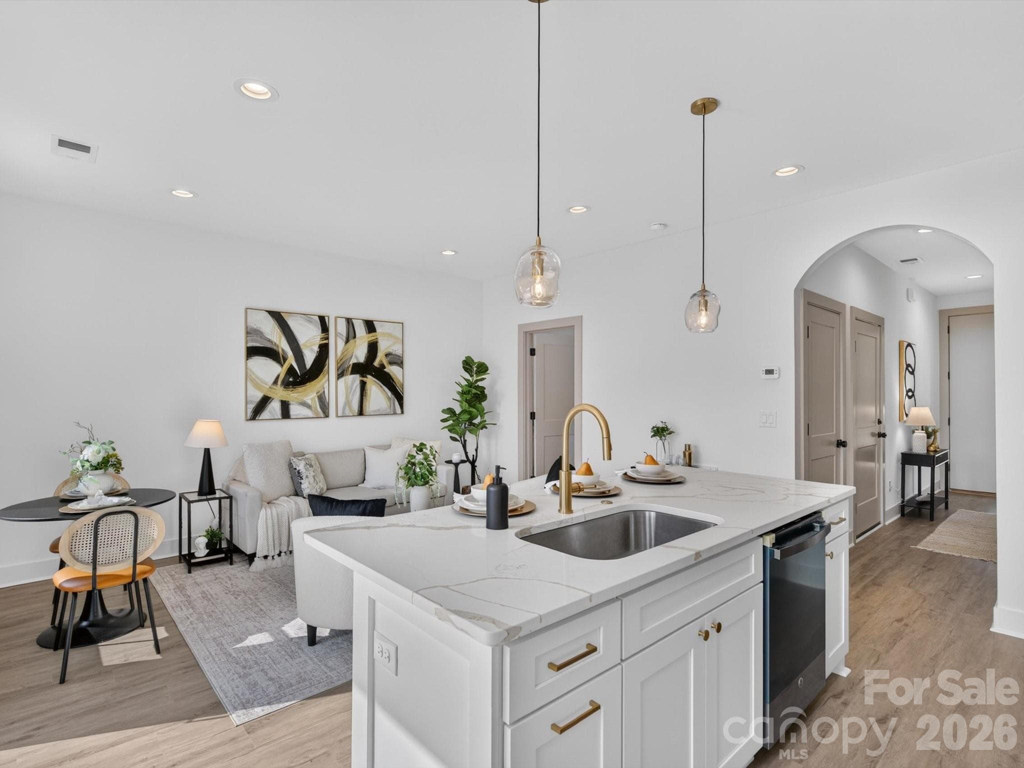 Open-Concept Living - Charlotte