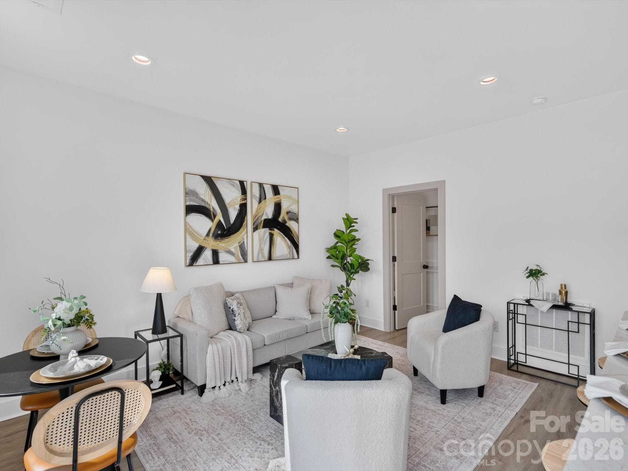 Bright & Inviting Living Room - Charlotte