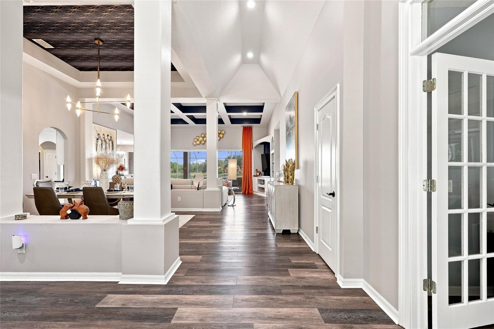 Single Family Residence at 8310 SUMMER GROVE RD, TAMPA, photo 10 of 91