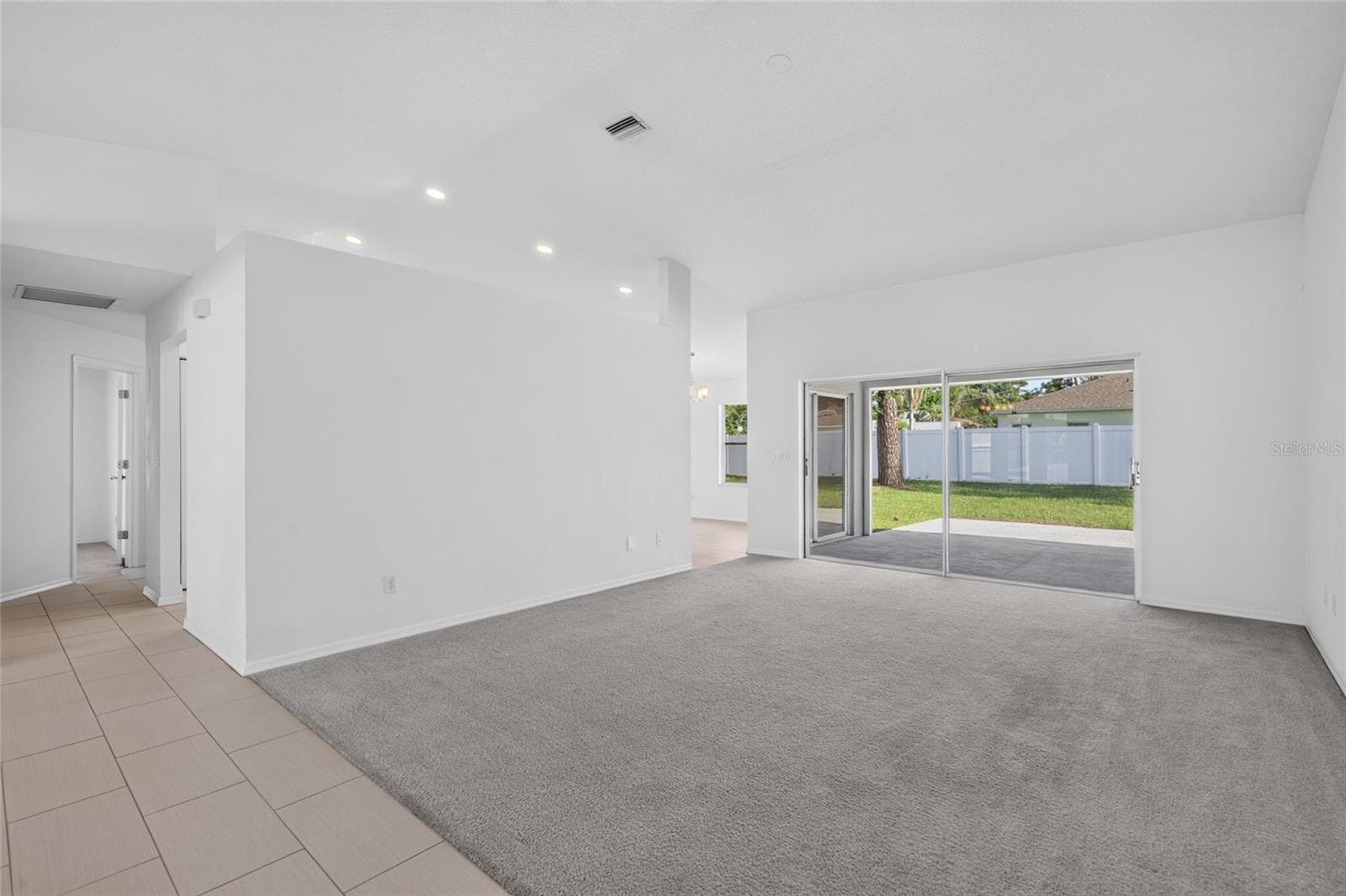 Single Family Residence at 3 POINT PLEASANT DR, PALM COAST, photo 7 of 51