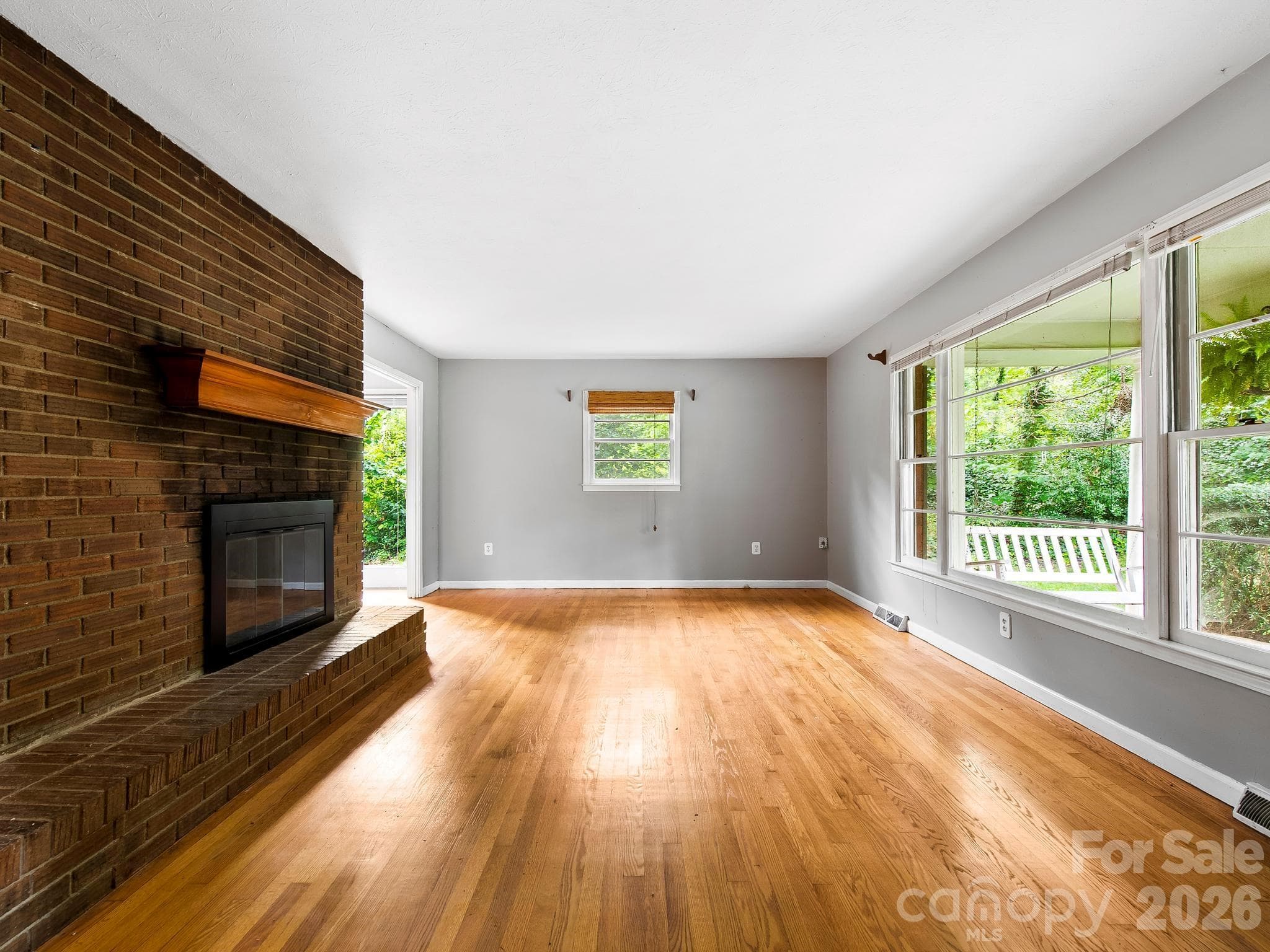 Single Family Residence at 48 Faircrest Road, Asheville, photo 5 of 31