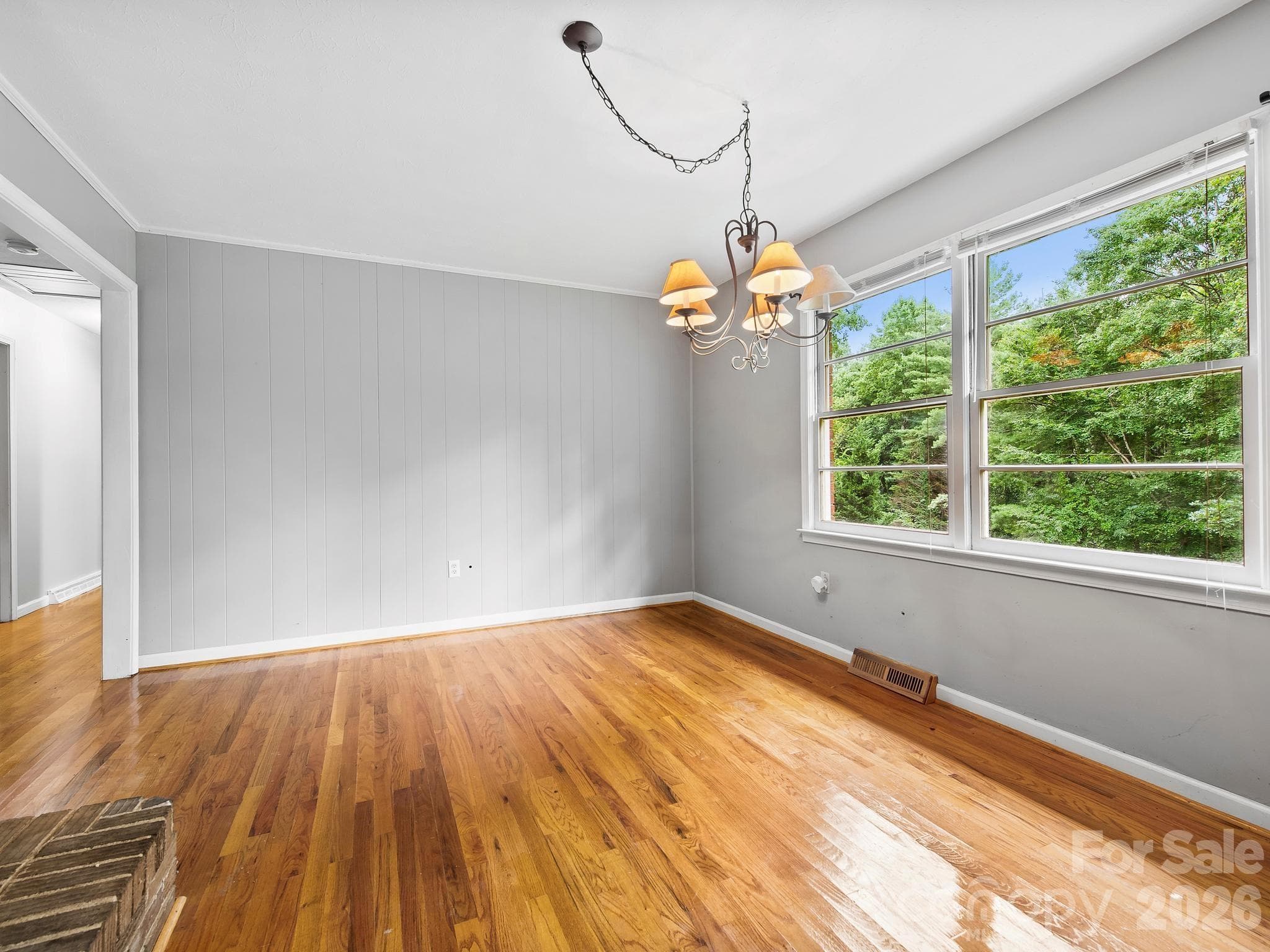 Single Family Residence at 48 Faircrest Road, Asheville, photo 10 of 31