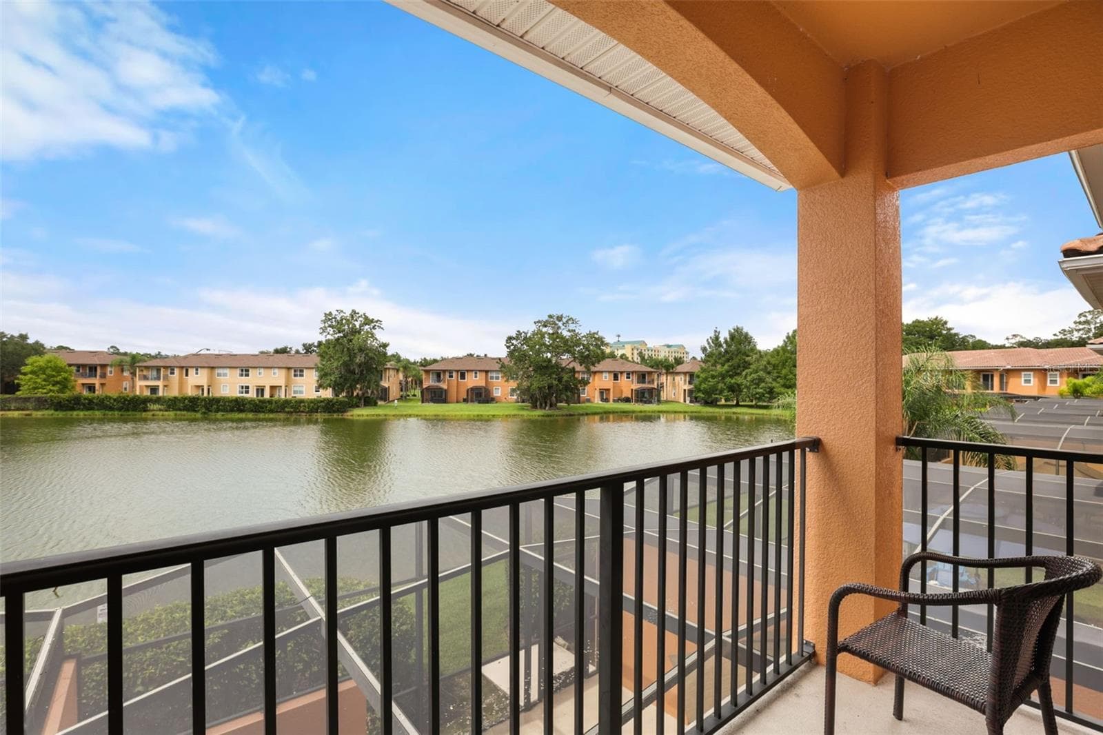 2702 CORVETTE LN