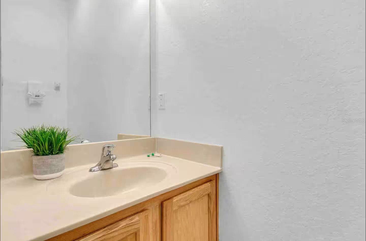 Townhouse at 2700 CAMARO DR, KISSIMMEE, photo 45 of 74