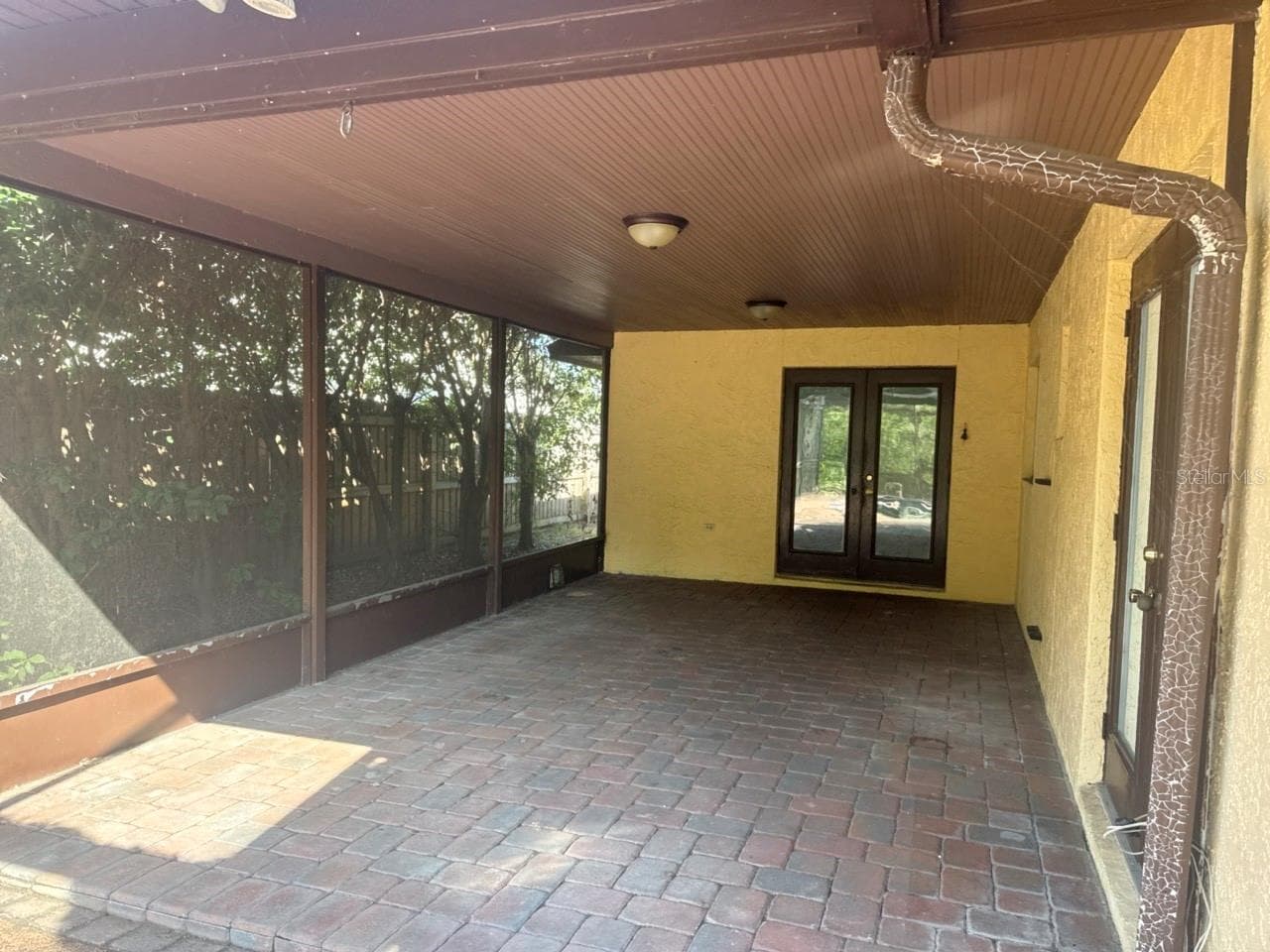 Single Family Residence at 4604 RIDGE PT, TAMPA, photo 17 of 18