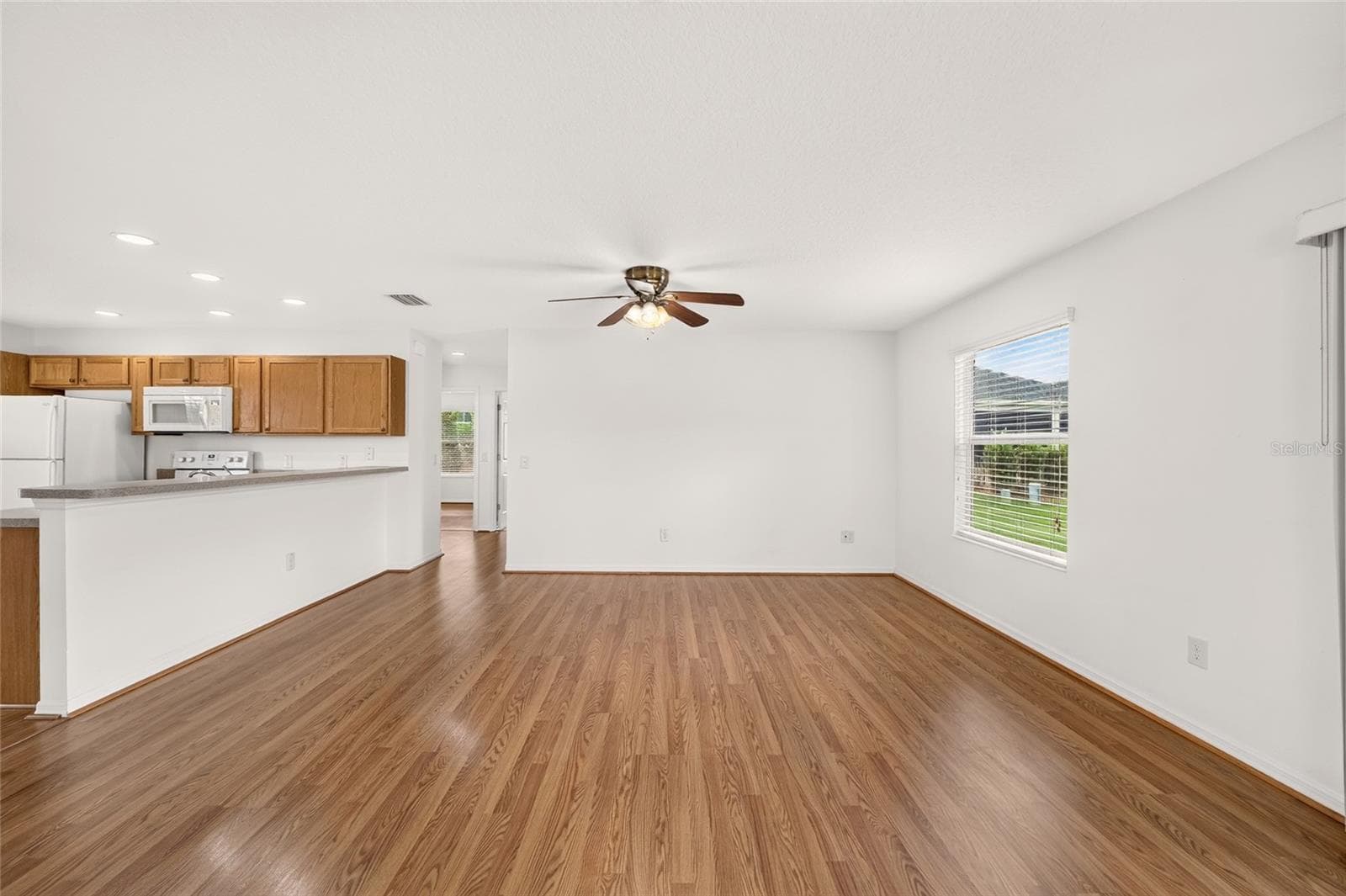 Single Family Residence at 3437 GREENACRES TER, THE VILLAGES, photo 12 of 45