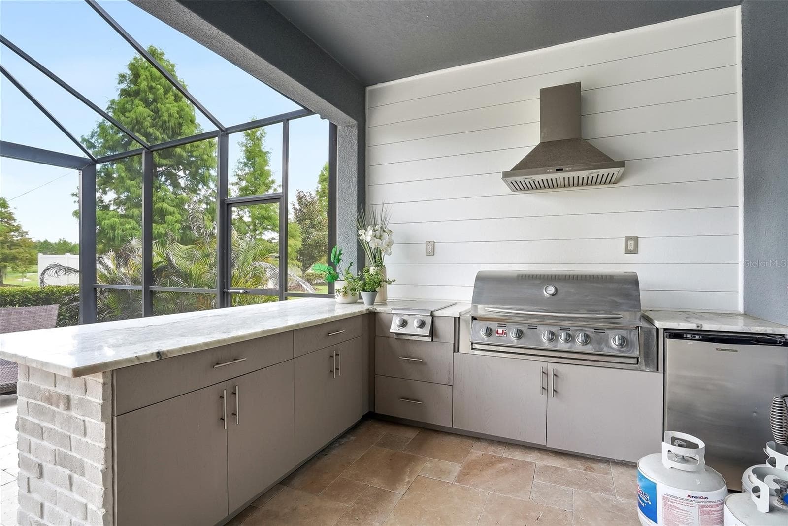 Single Family Residence at 19284 BRIARBROOK DR, TAMPA, photo 61 of 84