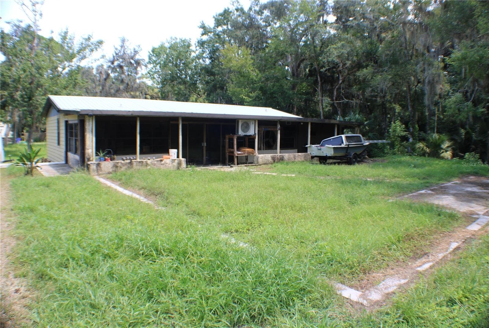 Manufactured Home at 1550 BOYCE CIR, EDGEWATER, photo 7 of 13