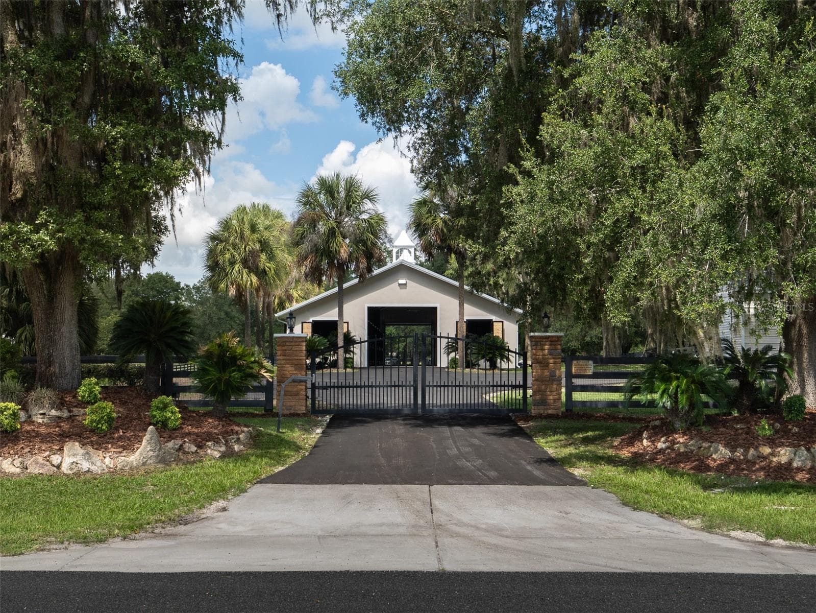 Farm at 3680 NW 115TH AVE, OCALA, photo 3 of 39