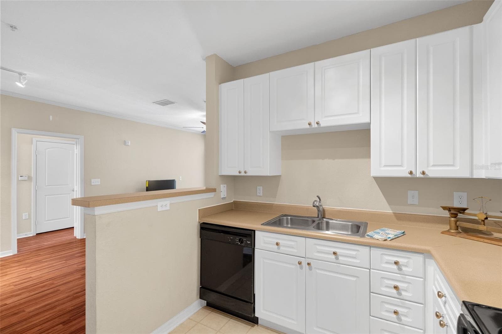Condominium at 4221 W SPRUCE ST #1310, TAMPA, photo 9 of 19