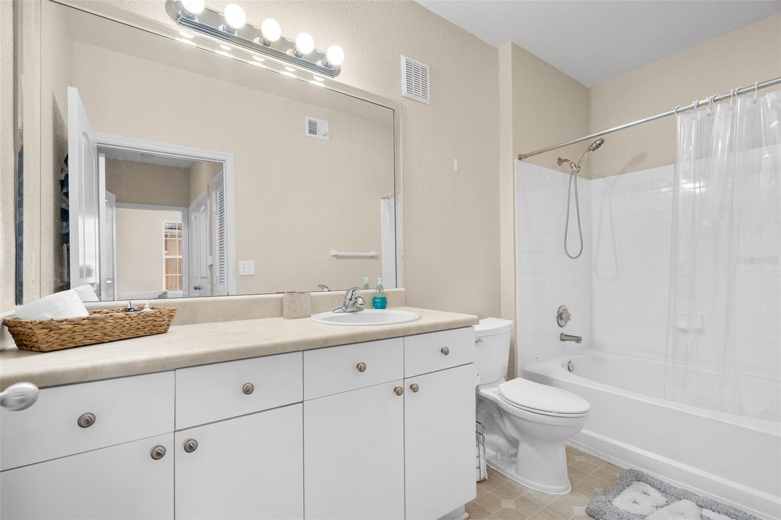 Condominium at 4221 W SPRUCE ST #1310, TAMPA, photo 13 of 19