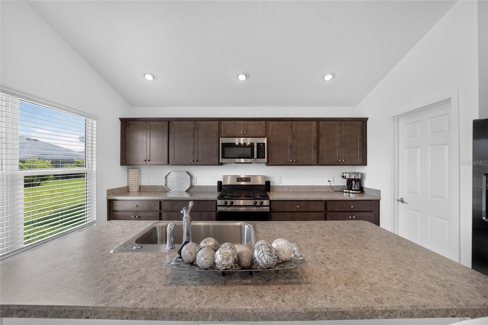 Single Family Residence at 6305 DANIELSON LOOP, THE VILLAGES, photo 29 of 66