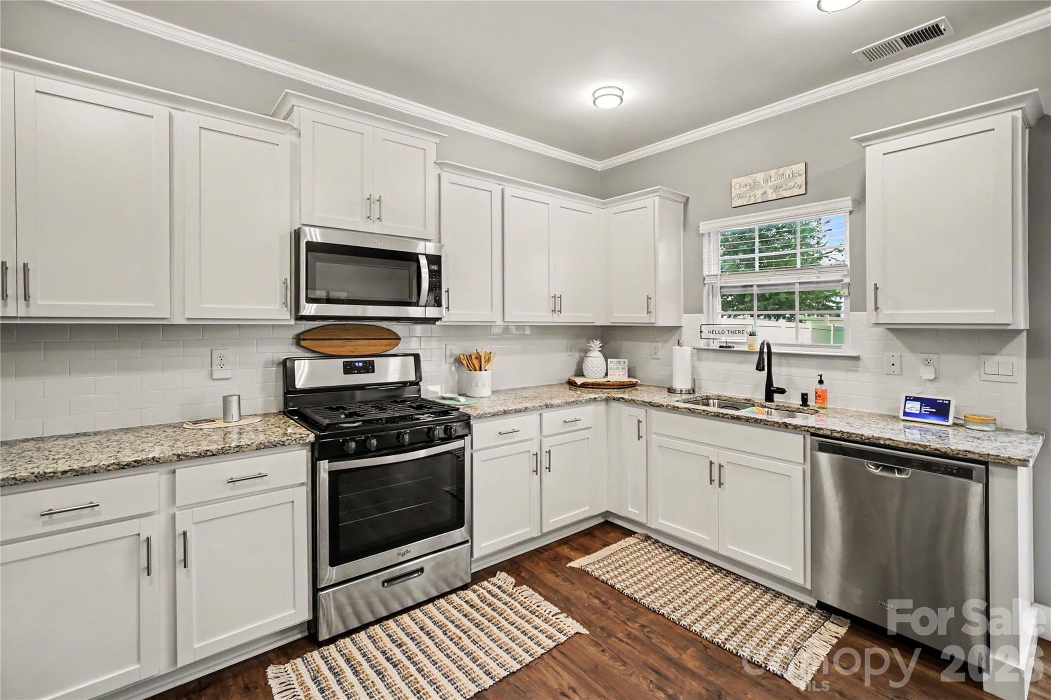Single Family Residence at 9049 Remnick Drive, Gastonia, photo 8 of 34
