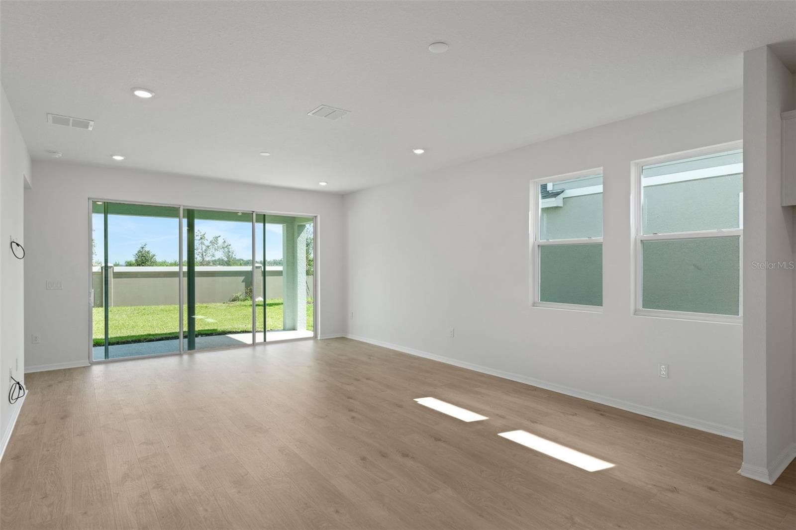 Single Family Residence at 8112 SUNNY POINT TRL, PARRISH, photo 15 of 43