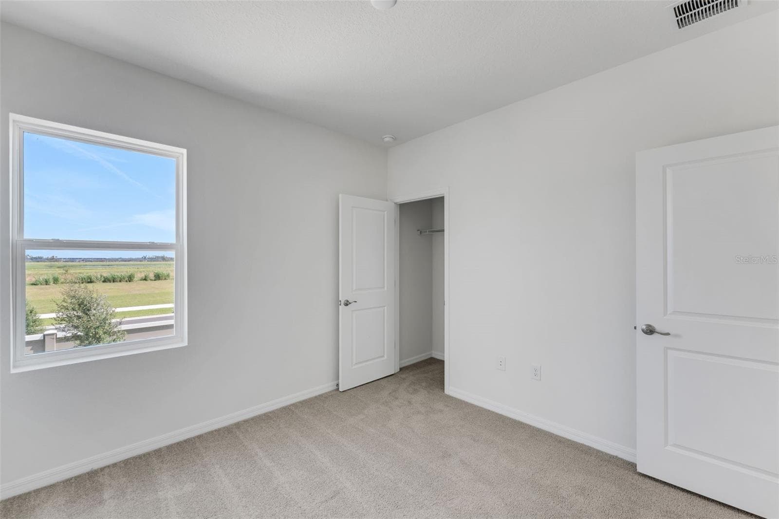 Single Family Residence at 8112 SUNNY POINT TRL, PARRISH, photo 37 of 43