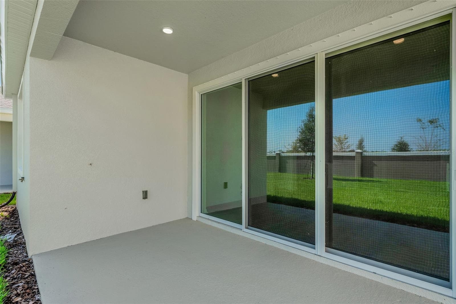 Single Family Residence at 8120 SUNNY POINT TRL, PARRISH, photo 6 of 33