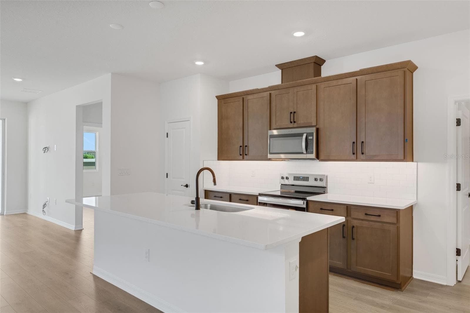 Single Family Residence at 8120 SUNNY POINT TRL, PARRISH, photo 18 of 33