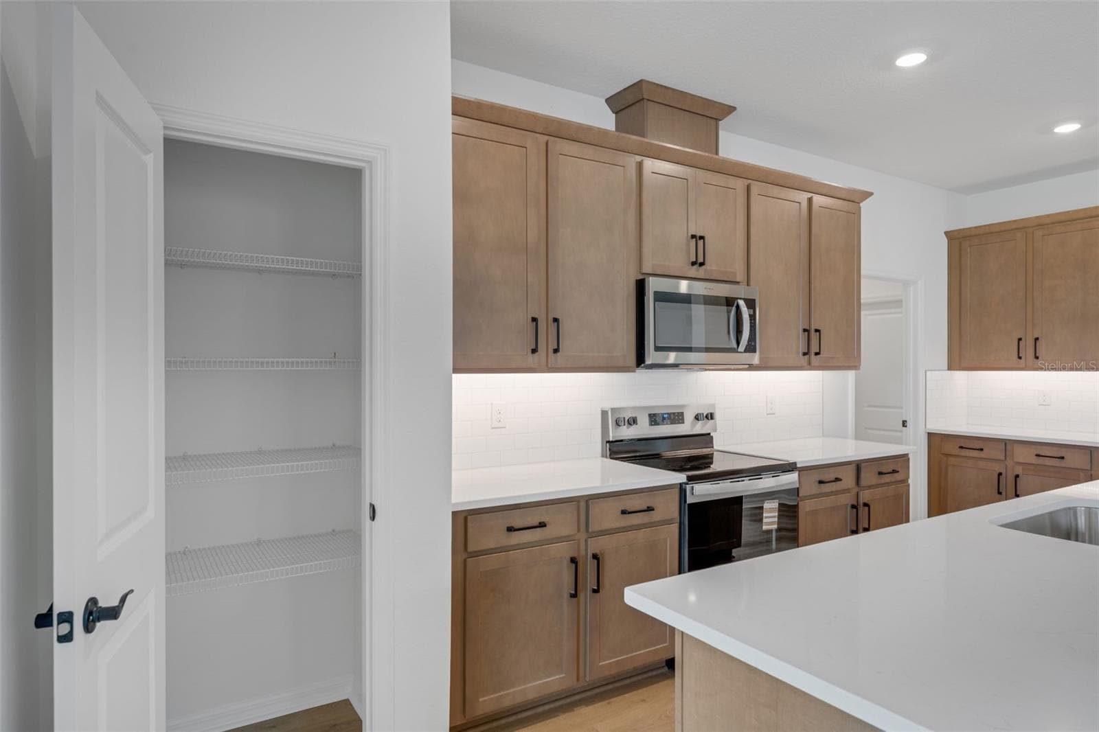 Single Family Residence at 8120 SUNNY POINT TRL, PARRISH, photo 21 of 33