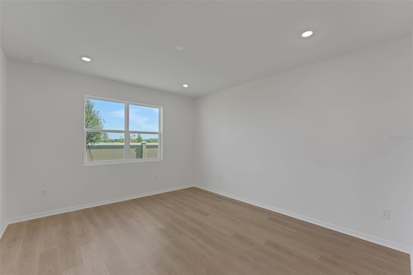 Single Family Residence at 8120 SUNNY POINT TRL, PARRISH, photo 22 of 33
