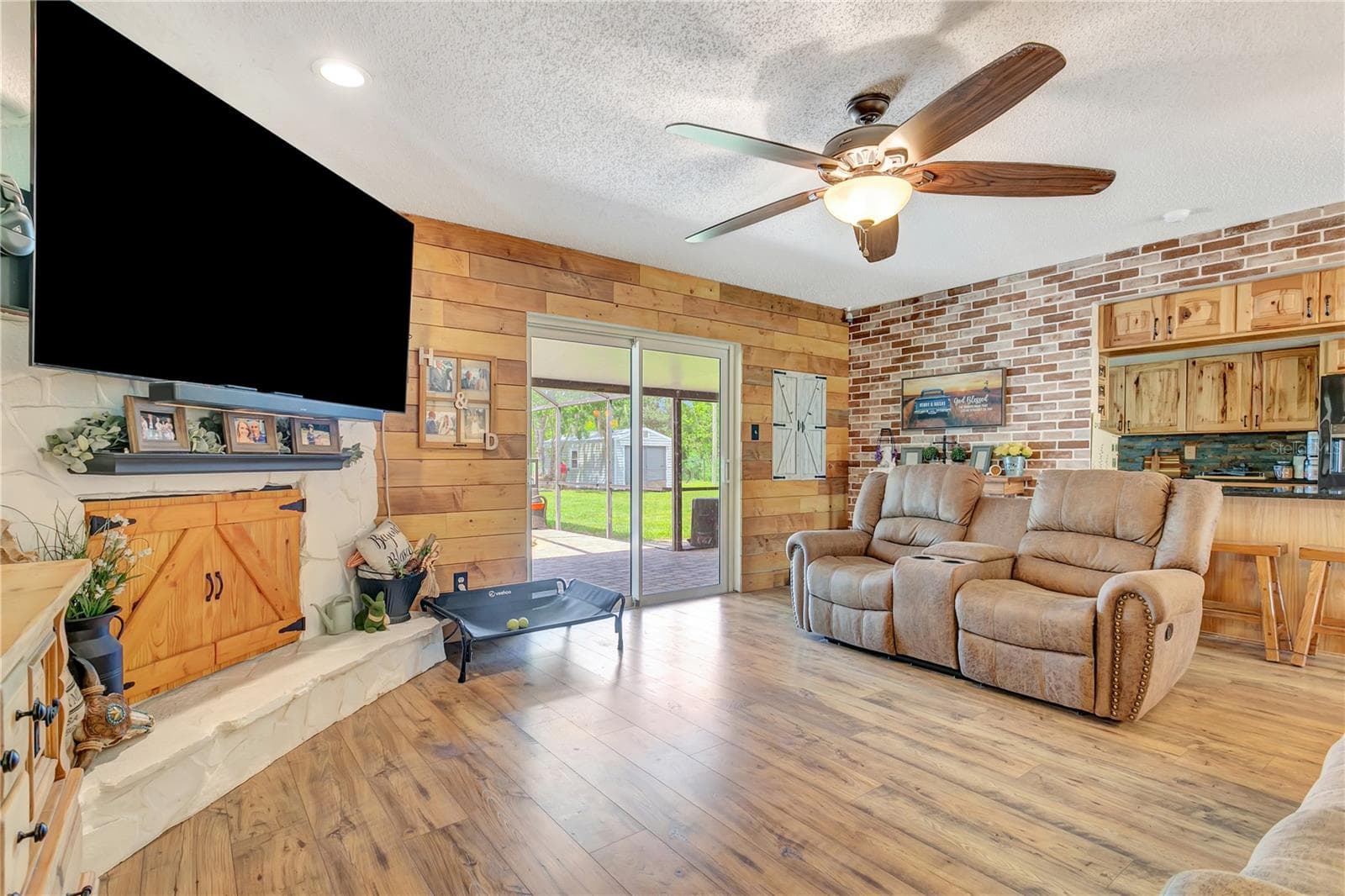 Great for relaxation - 10710 BILL TUCKER RD, WIMAUMA