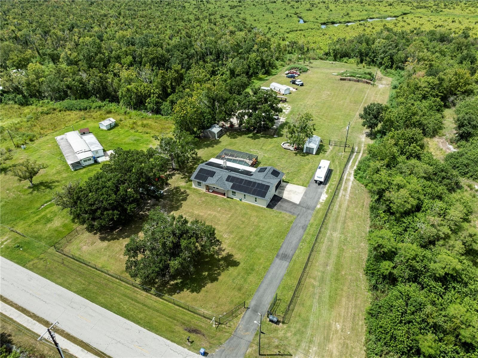 A oiece of paradise! - 10710 BILL TUCKER RD, WIMAUMA