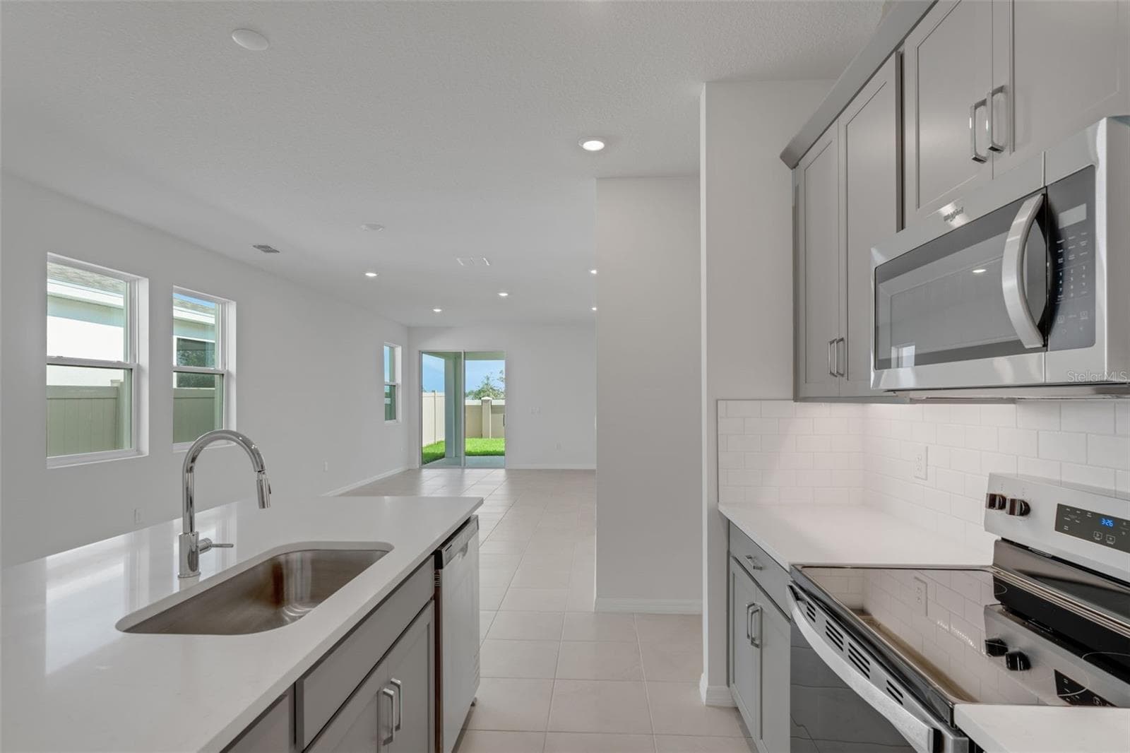 Single Family Residence at 8124 SUNNY POINT TRL, PARRISH, photo 20 of 36