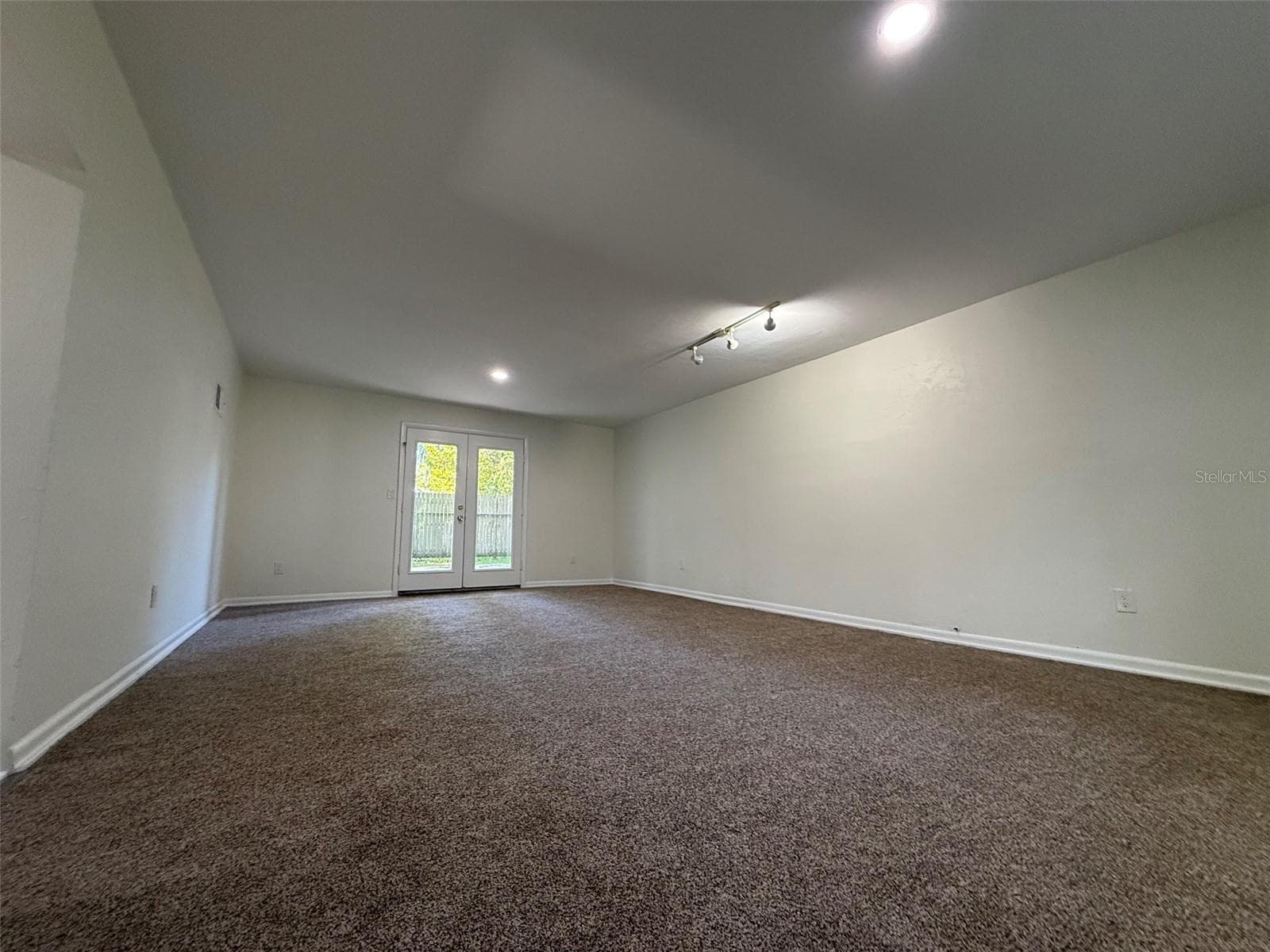 Single Family Residence at 2100 SE 50TH ST, GAINESVILLE, photo 6 of 11