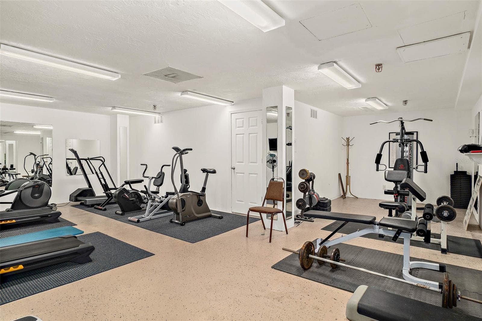 Community Fitness - 3600 S OCEAN SHORE BLVD #222, FLAGLER BEACH