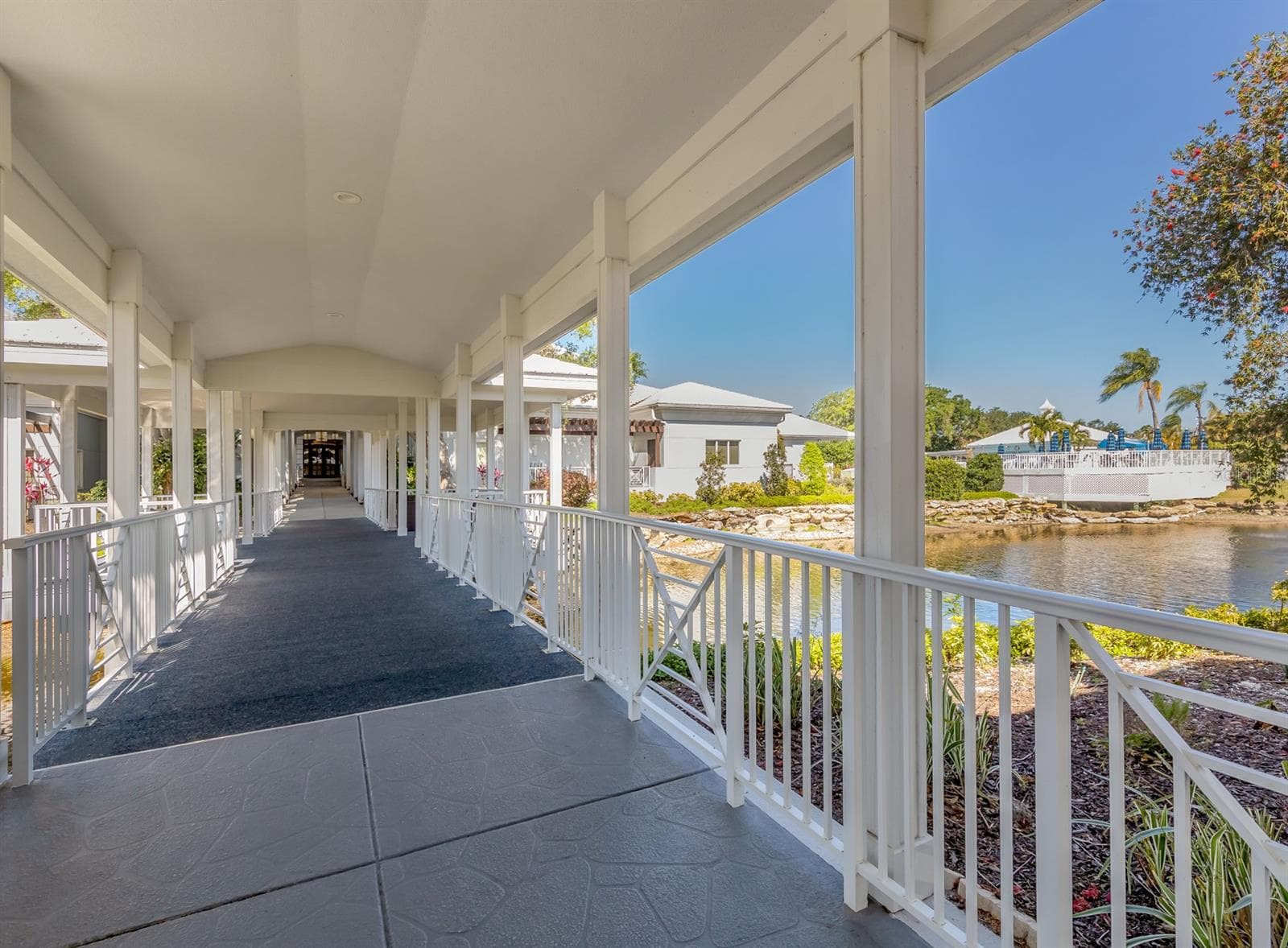 Single Family Residence at 444 TREMINGHAM WAY, VENICE, photo 58 of 105