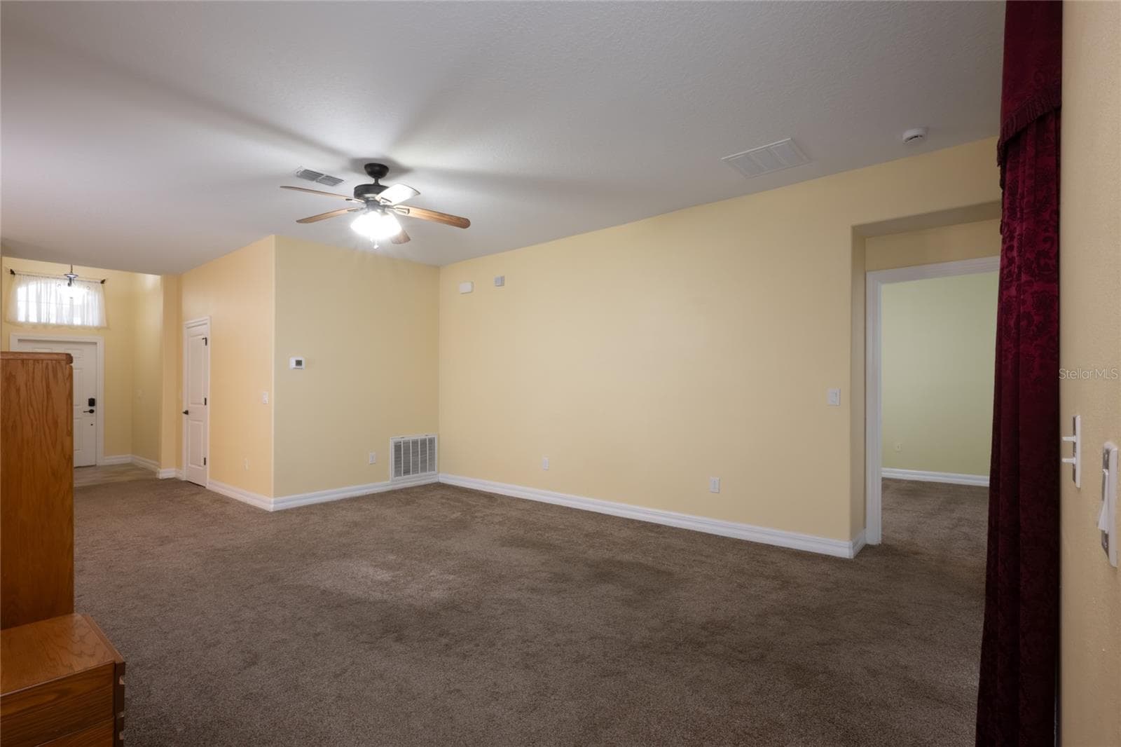 Living room - 3650 LIMESTONE ST, CLERMONT