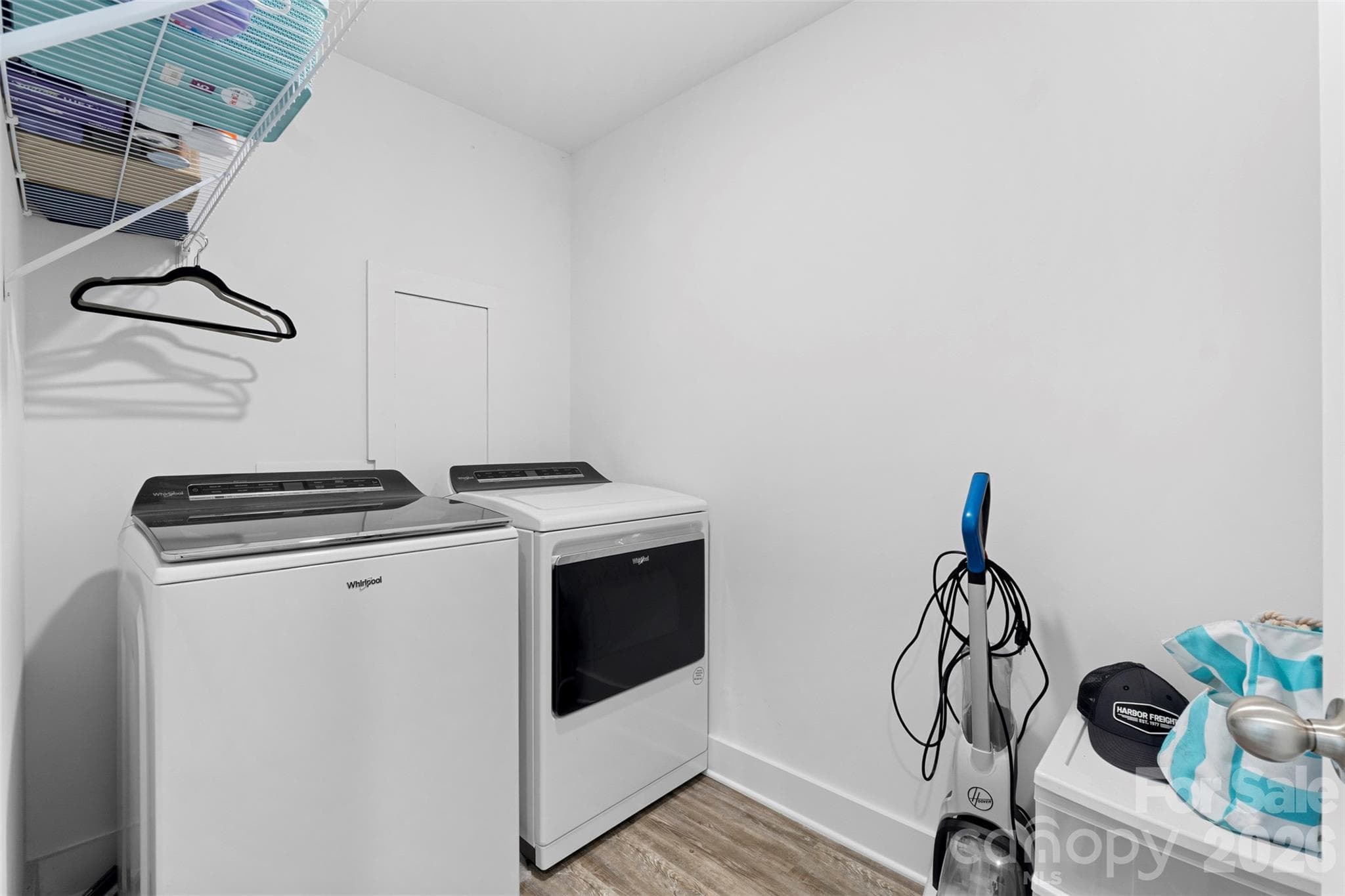 Single Family Residence at 542 Oak Road, Norwood, photo 7 of 26