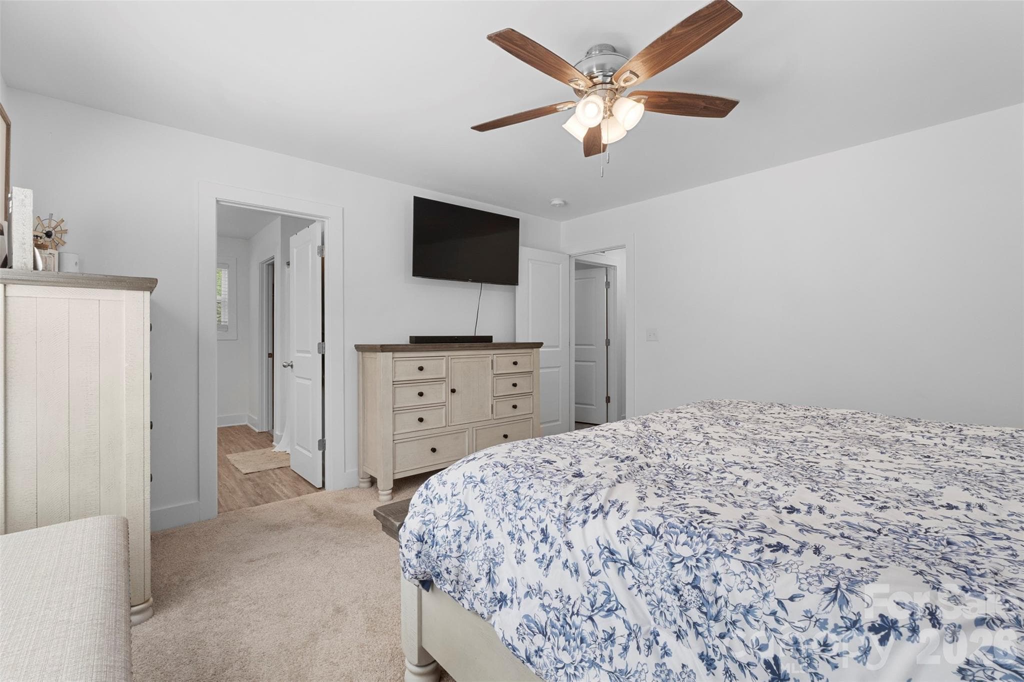 Single Family Residence at 542 Oak Road, Norwood, photo 15 of 26