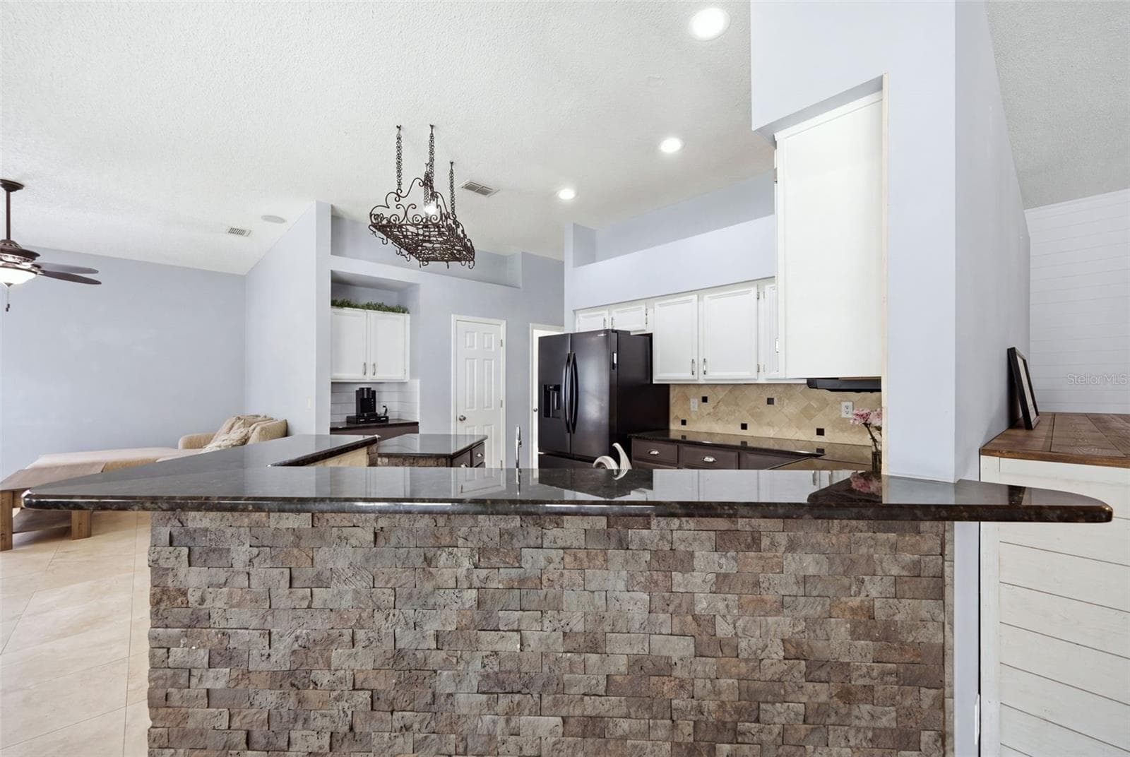Single Family Residence at 28707 RALEIGH PL, WESLEY CHAPEL, photo 10 of 42