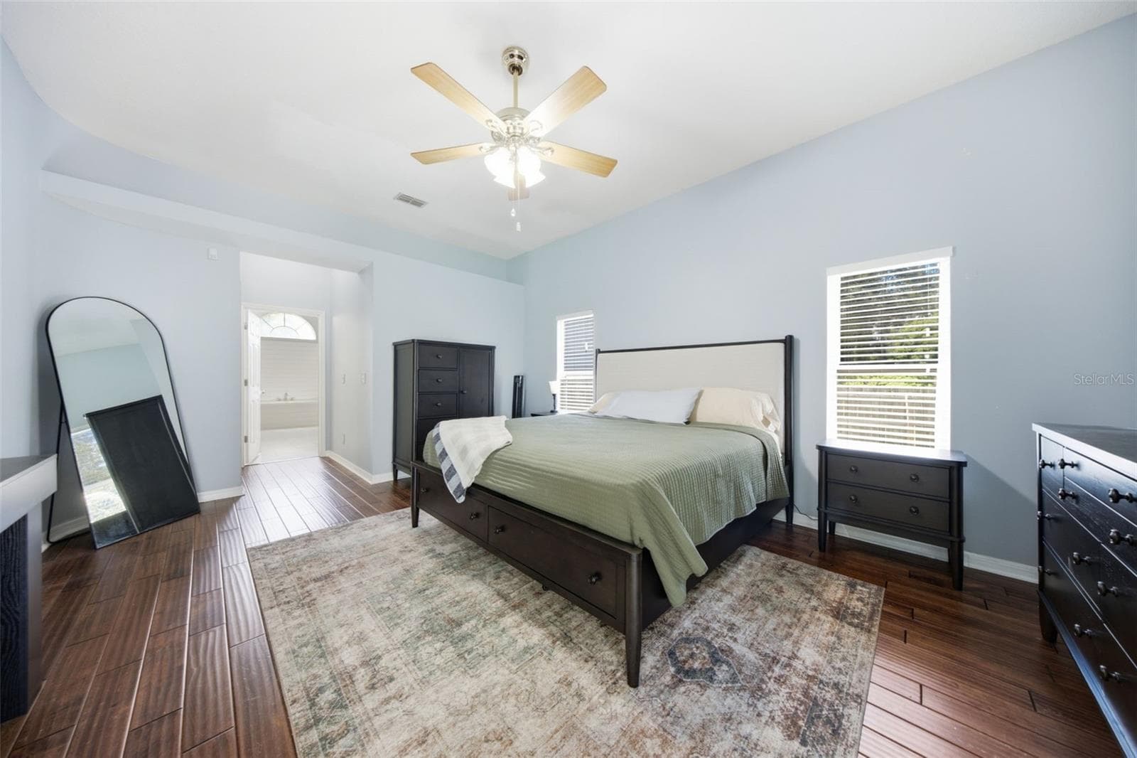 Owners Suite - 28707 RALEIGH PL, WESLEY CHAPEL