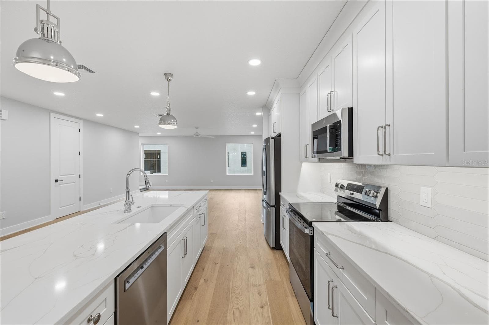 Townhouse at 4208 W CARMEN ST #B, TAMPA, photo 11 of 35