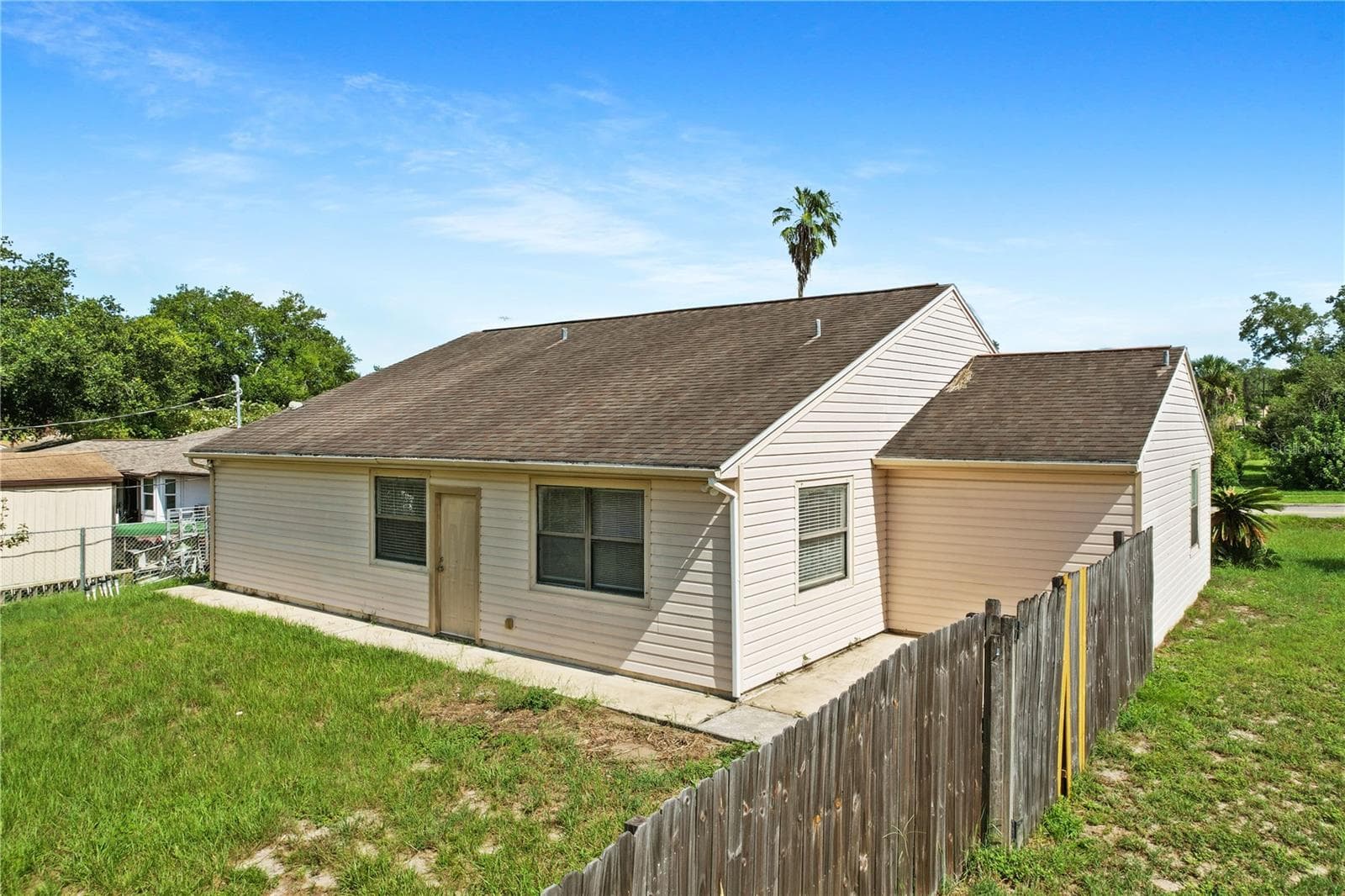 Single Family Residence at 3491 MONUMENT DR, DELTONA, photo 7 of 37