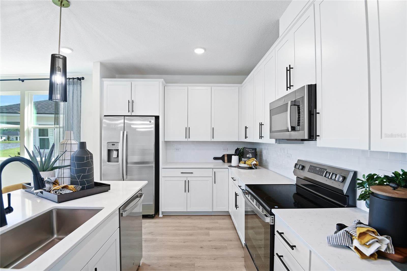 Single Family Residence at 17152 LEGACY PRESERVE DR, PARRISH, photo 6 of 20