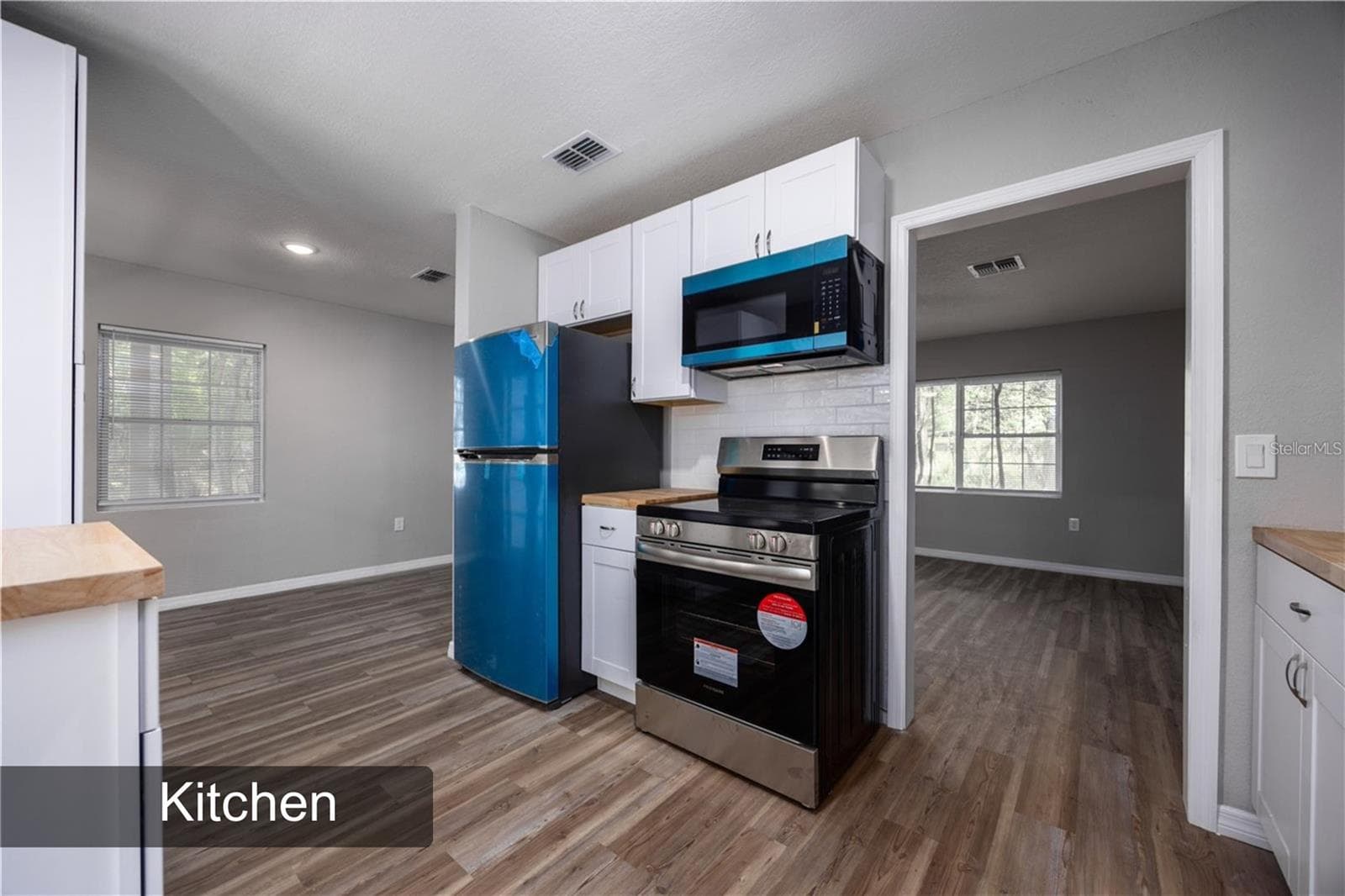Kitchen - 640 NW 36TH TER, GAINESVILLE