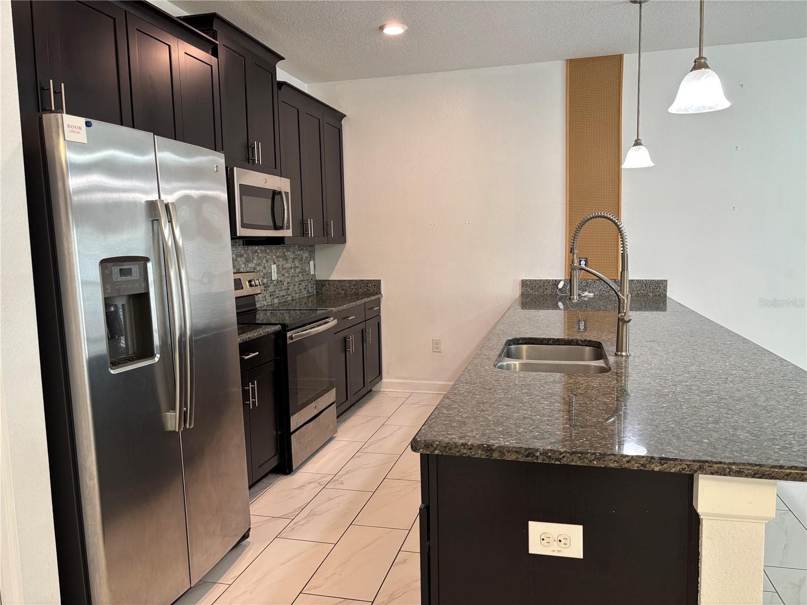 Townhouse at 1591 MOON VALLEY DR, DAVENPORT, photo 6 of 30