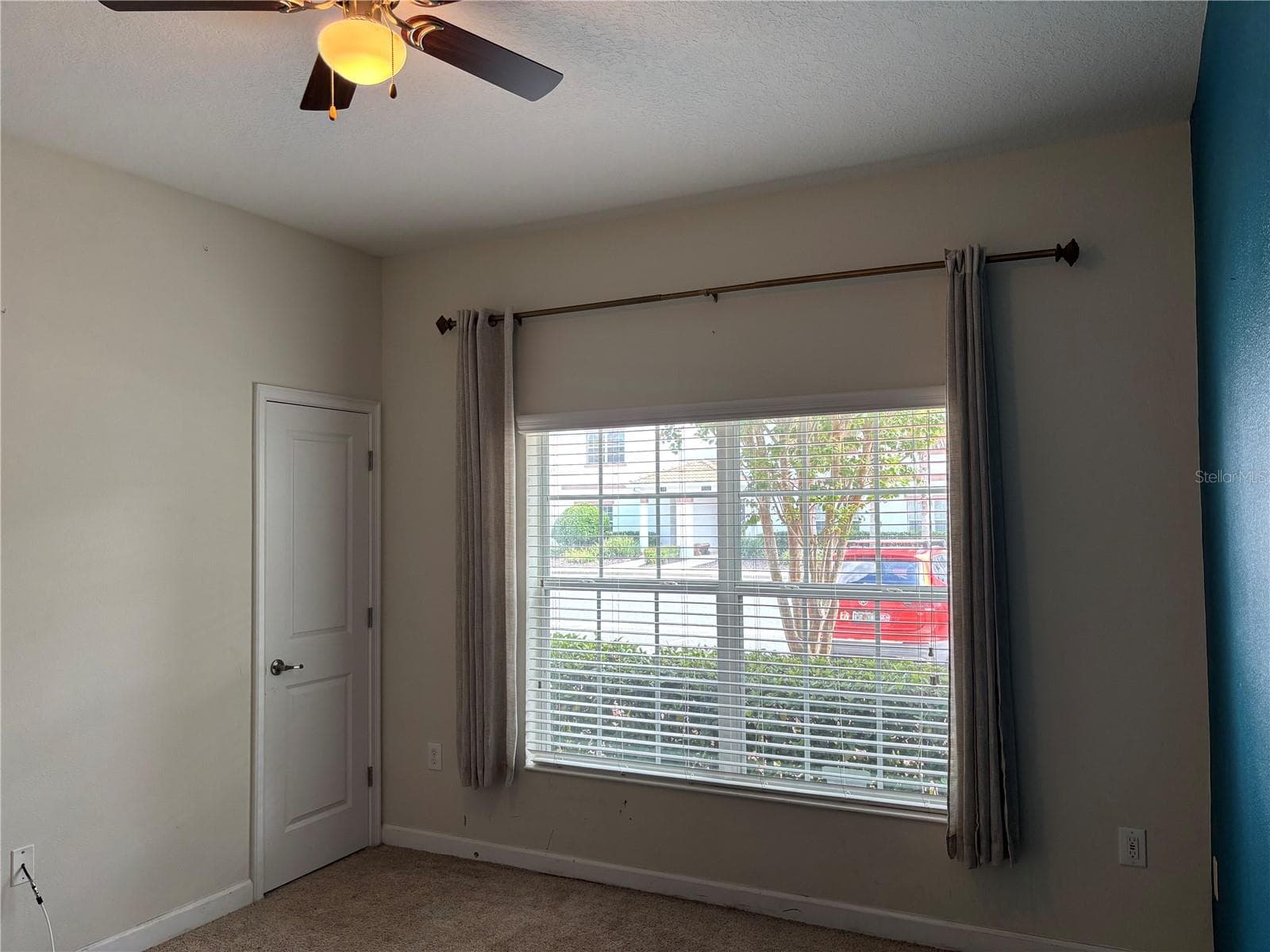 1st floor bedroom - 1591 MOON VALLEY DR, DAVENPORT